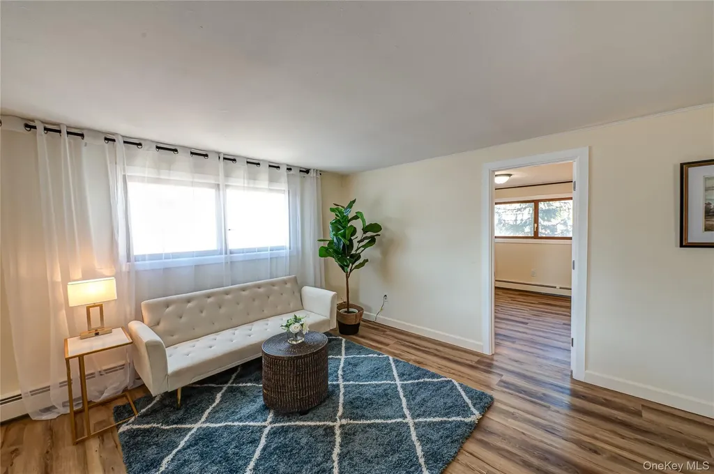 928 Peconic Avenue West Babylon NY 11704