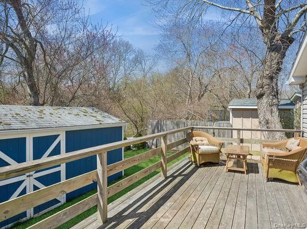 337 Three Mile Harbo East Hampton NY 11937