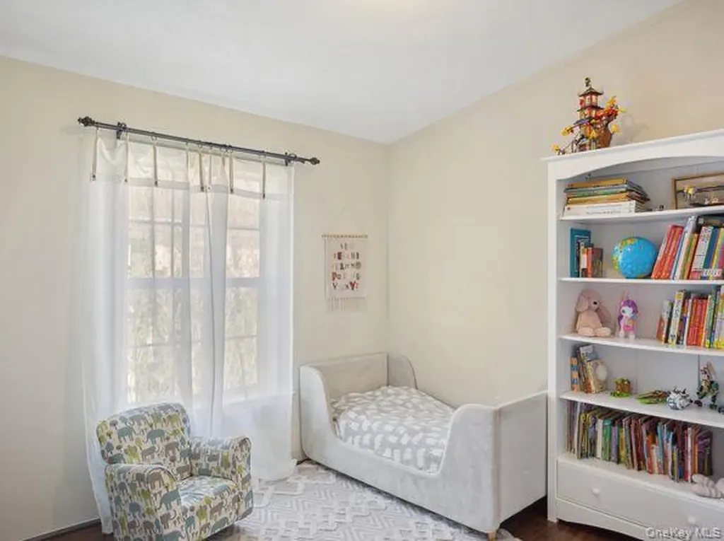337 Three Mile Harbo East Hampton NY 11937