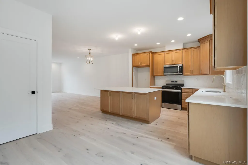 4044 Chestnut Ridge Road Fishkill NY 12524