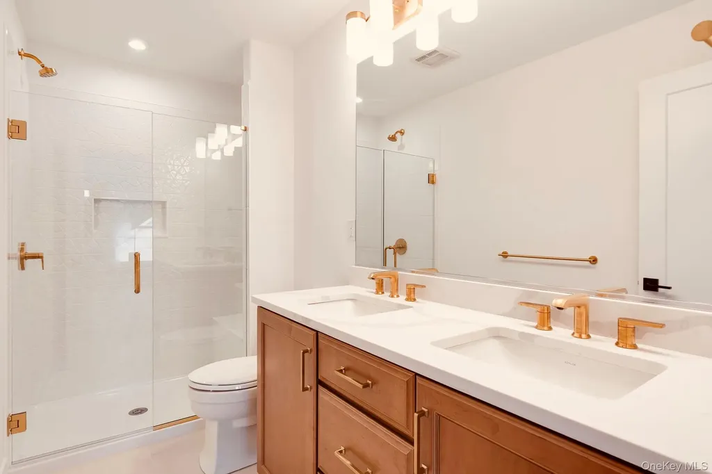 4044 Chestnut Ridge Road Fishkill NY 12524