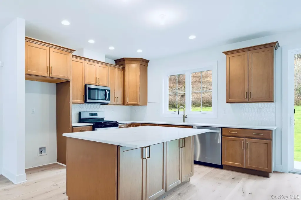 4044 Chestnut Ridge Road Fishkill NY 12524