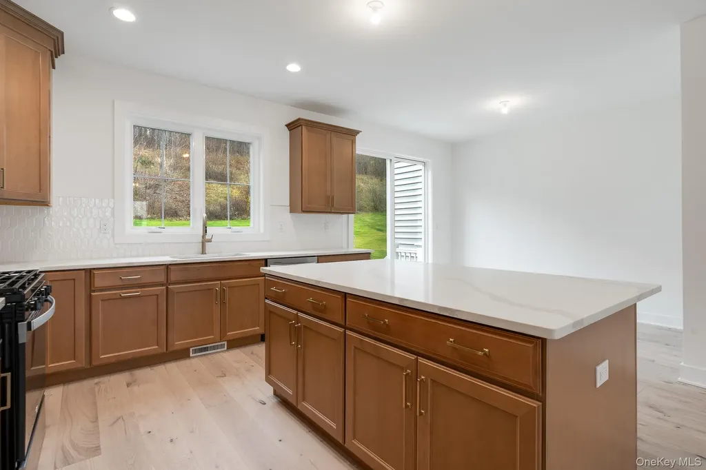 4044 Chestnut Ridge Road Fishkill NY 12524