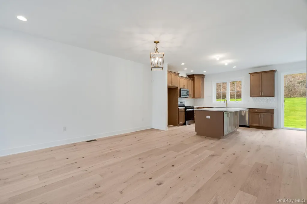 4044 Chestnut Ridge Road Fishkill NY 12524