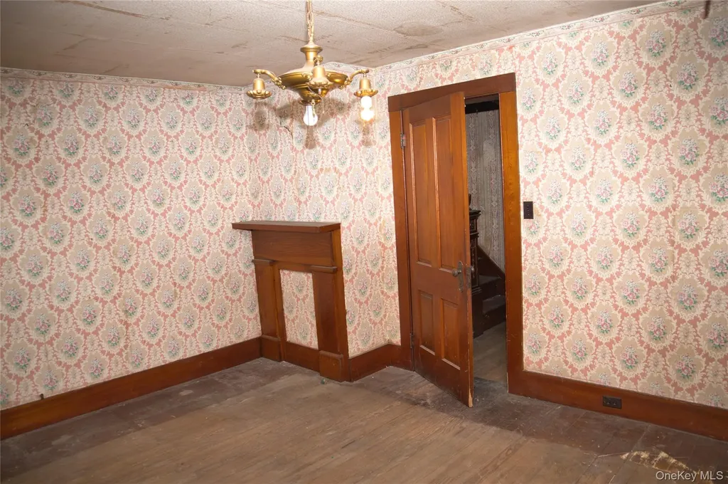 256 Round Hill Road Florida NY 10921