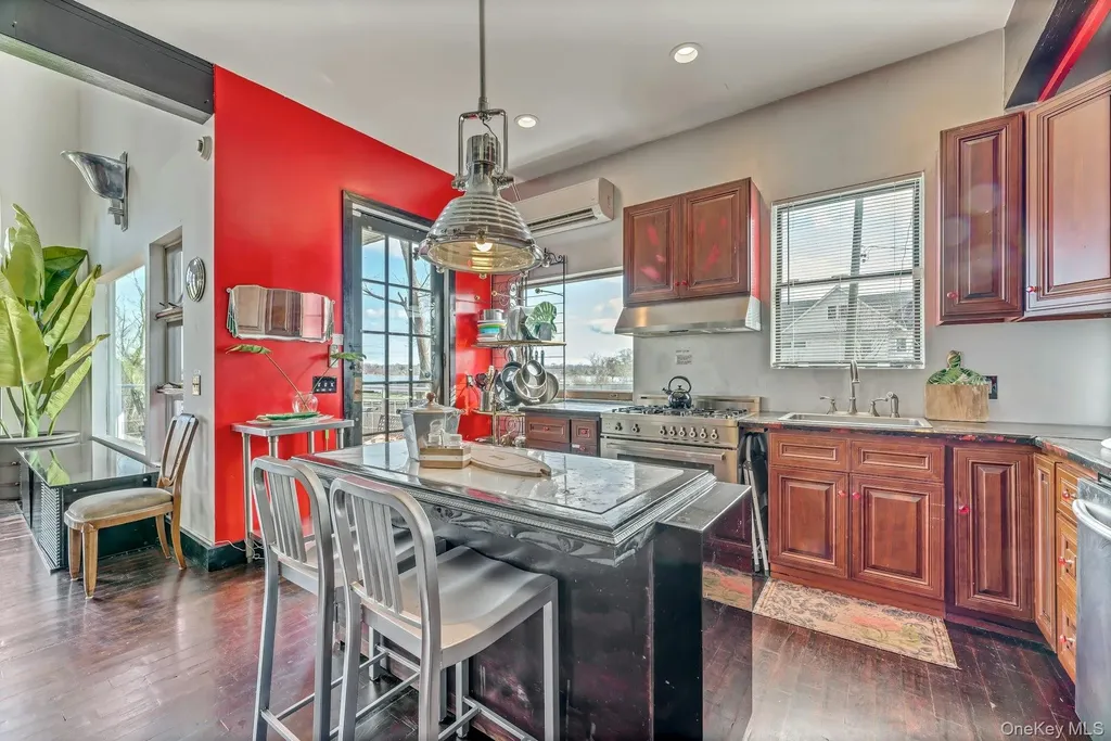 23 Wavecrest Drive Mastic Beach NY 11951
