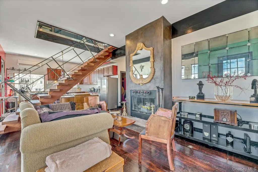 23 Wavecrest Drive Mastic Beach NY 11951