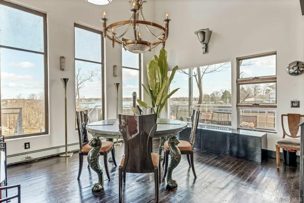 23 Wavecrest Drive Mastic Beach NY 11951