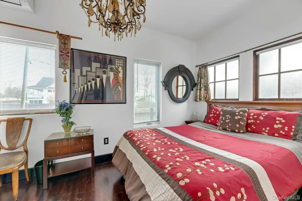 23 Wavecrest Drive Mastic Beach NY 11951