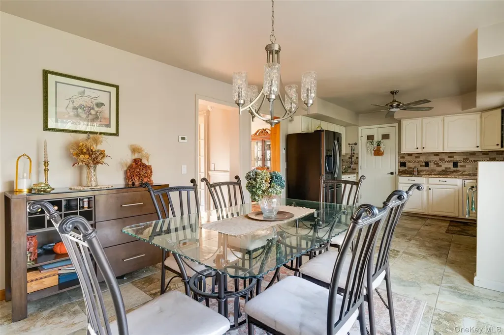 84 Josephs Drive Saugerties NY 12477