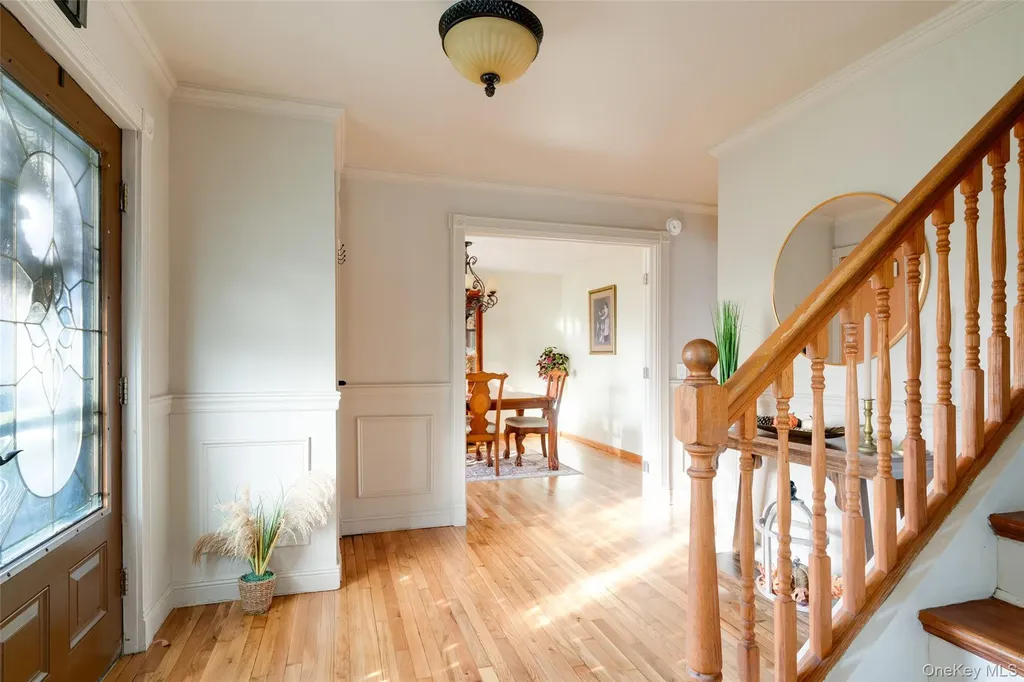 84 Josephs Drive Saugerties NY 12477