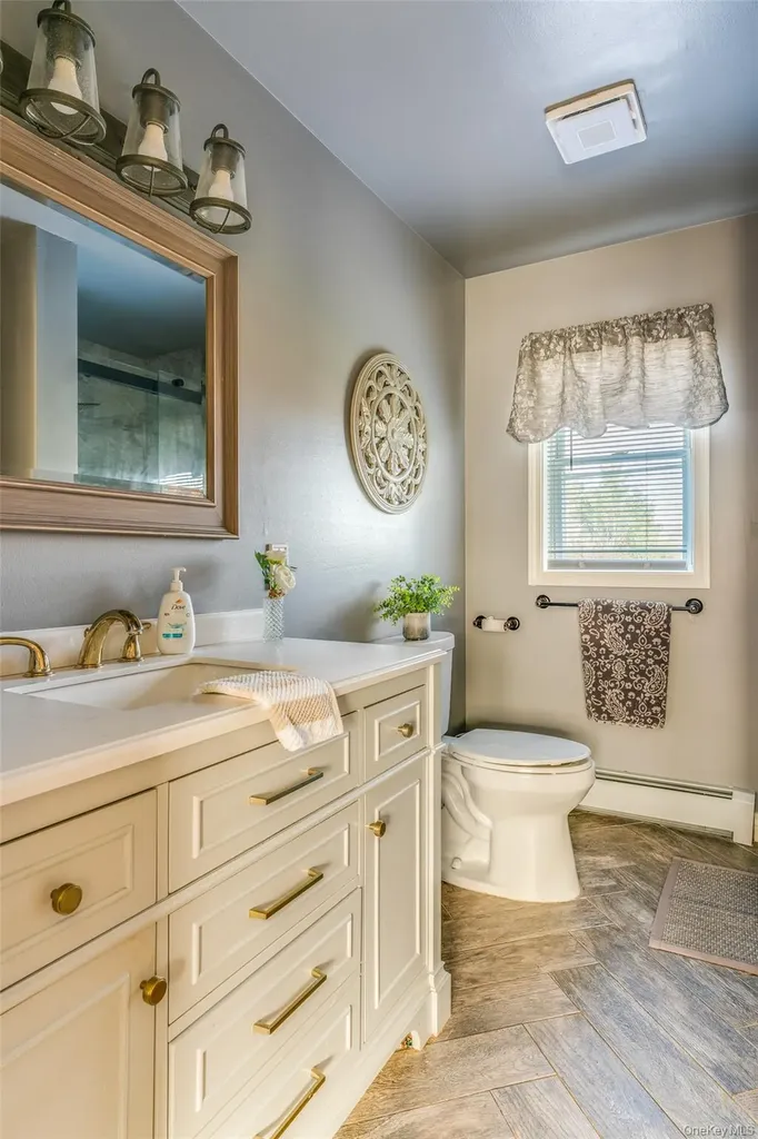 84 Josephs Drive Saugerties NY 12477