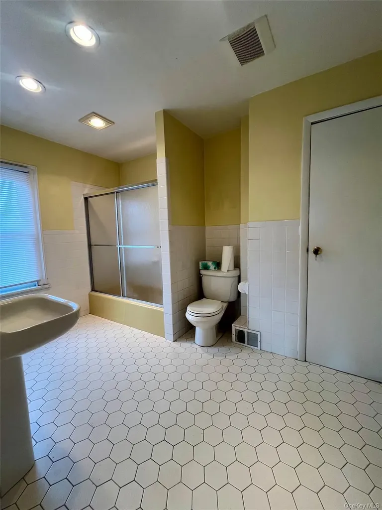 47 Wickham Avenue Middletown NY 10940