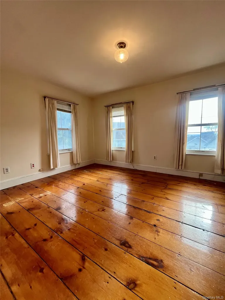 47 Wickham Avenue Middletown NY 10940