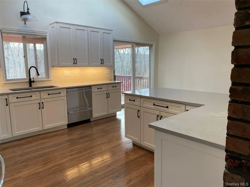 19 Cascade Lake Road Warwick NY 10990