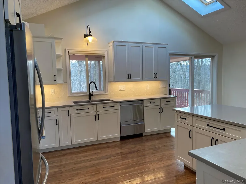 19 Cascade Lake Road Warwick NY 10990