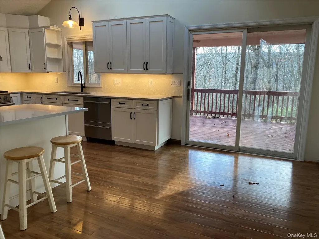 19 Cascade Lake Road Warwick NY 10990