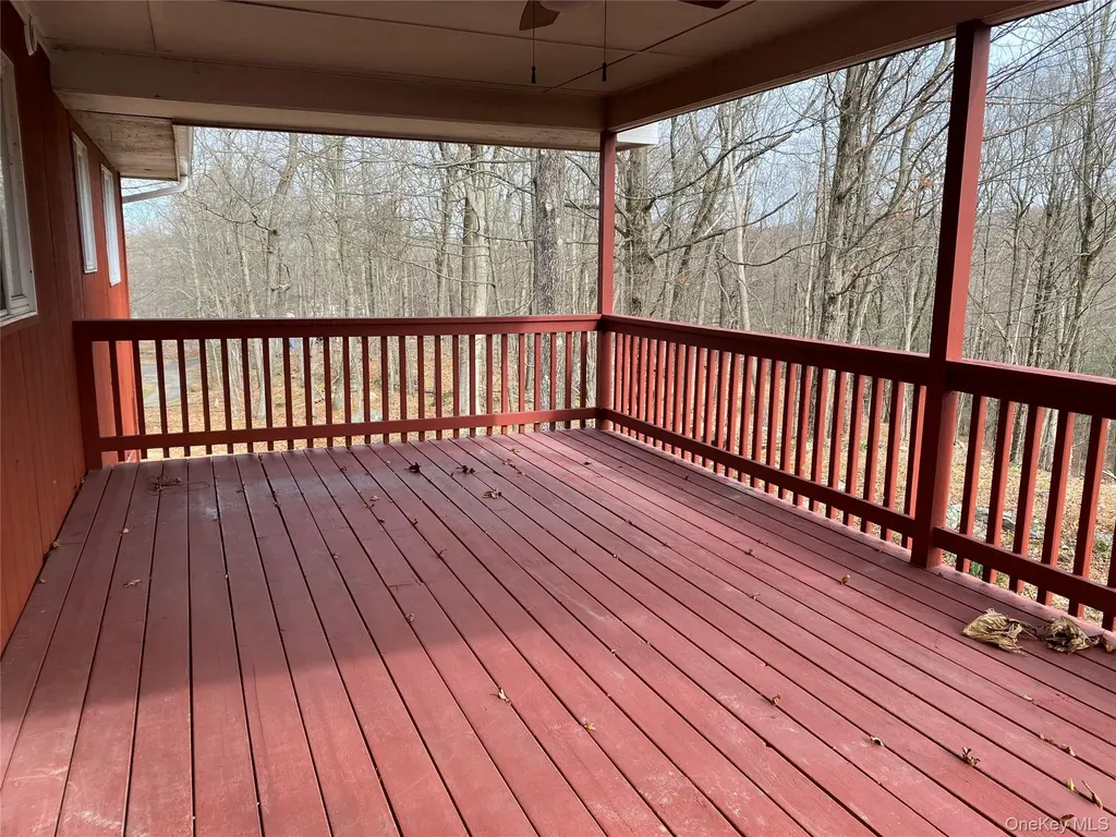 19 Cascade Lake Road Warwick NY 10990