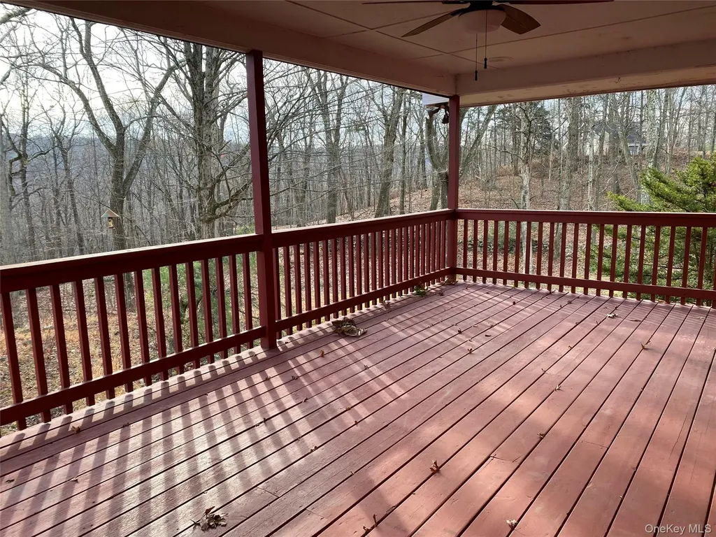 19 Cascade Lake Road Warwick NY 10990