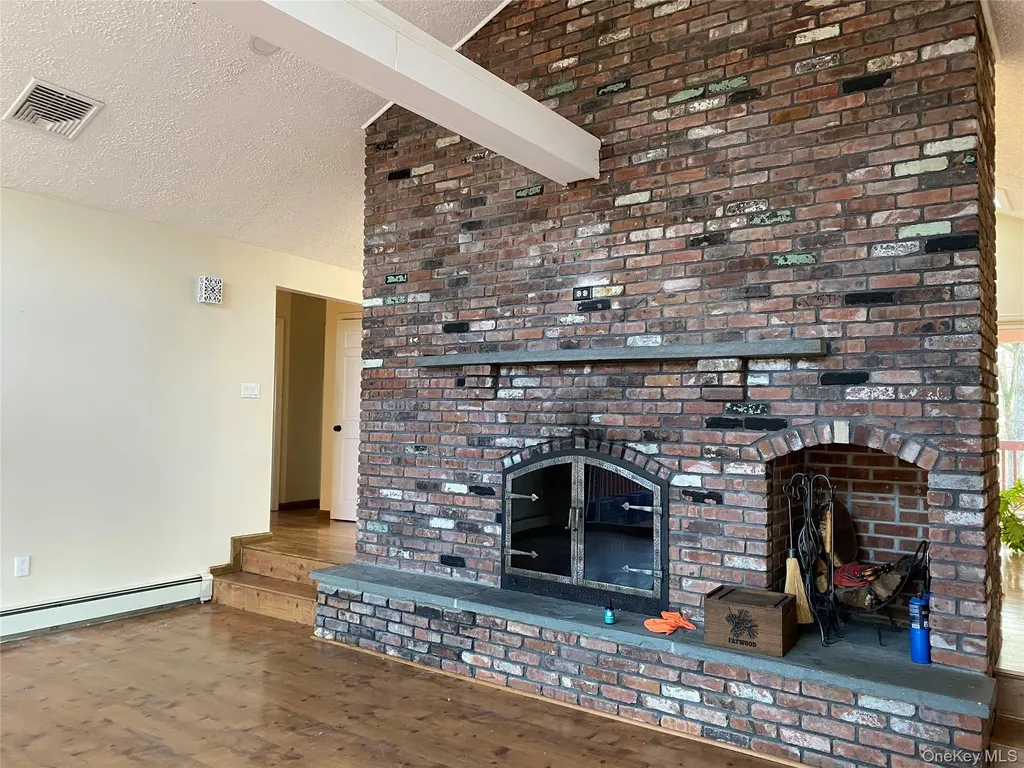 19 Cascade Lake Road Warwick NY 10990