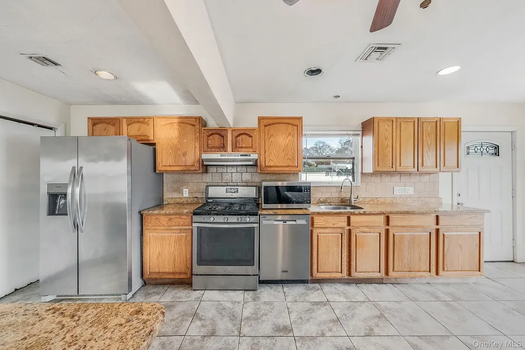 18 Jasper Street S Valley Stream NY 11580