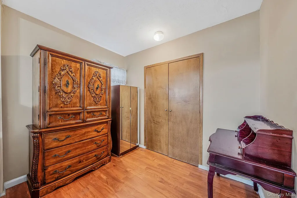 18 Jasper Street S Valley Stream NY 11580