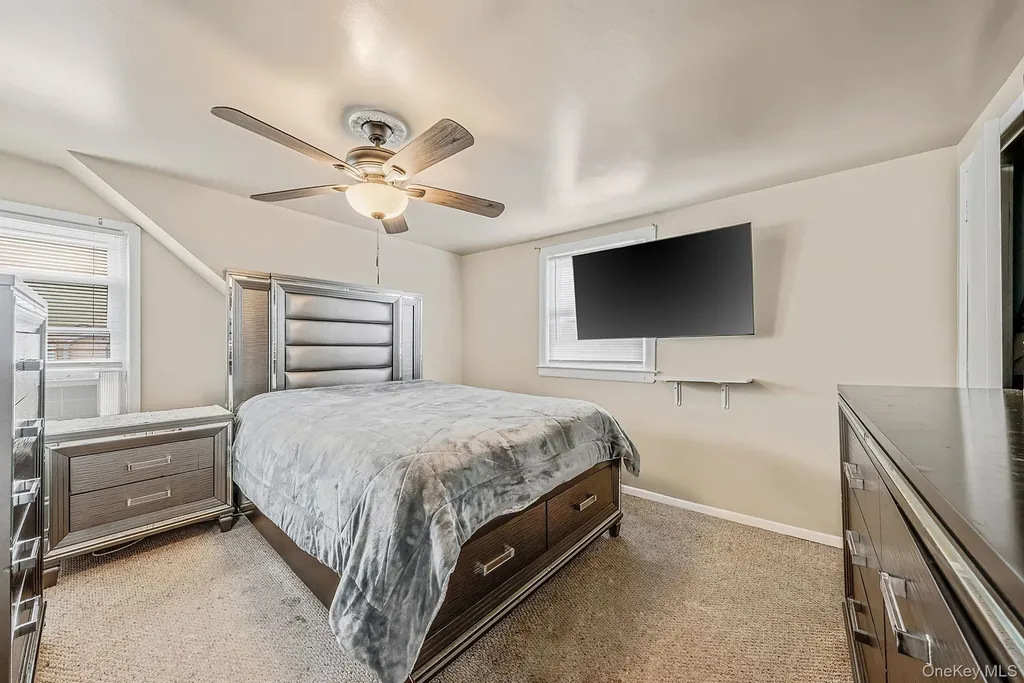 18 Jasper Street S Valley Stream NY 11580