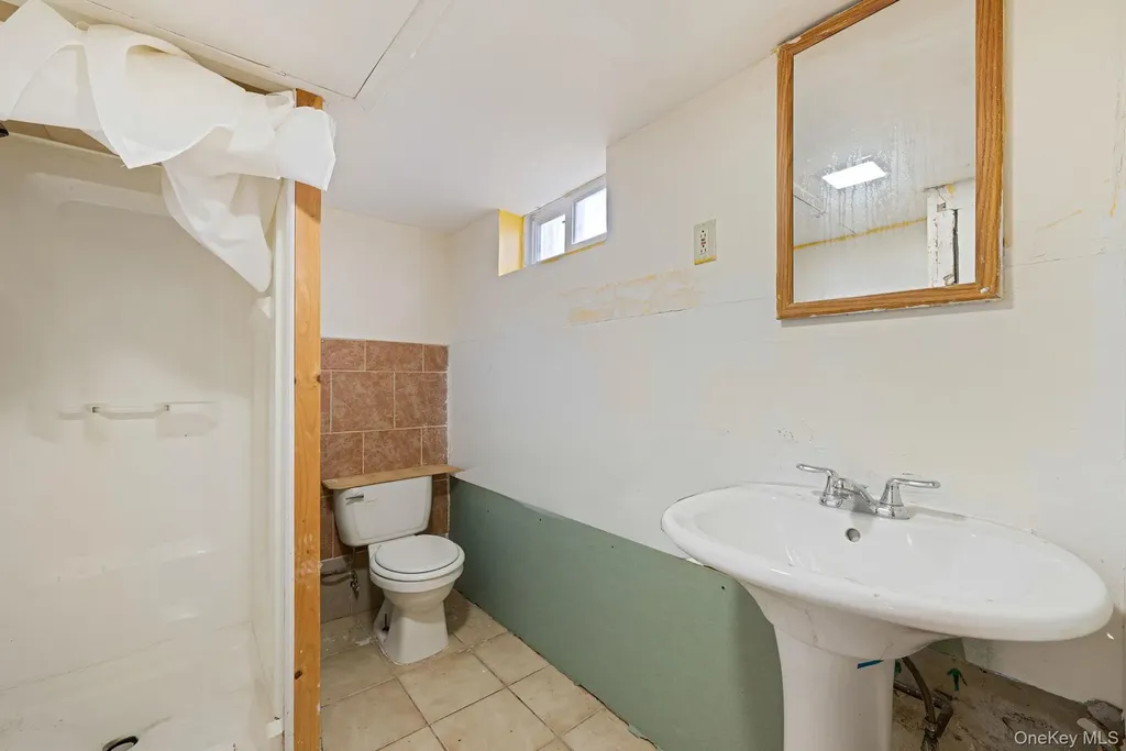 18 Jasper Street S Valley Stream NY 11580