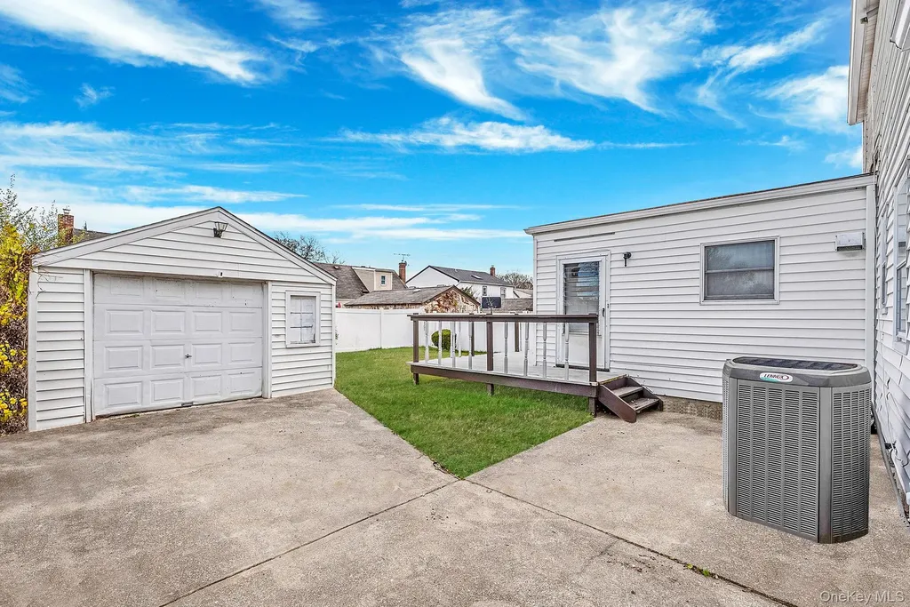 18 Jasper Street S Valley Stream NY 11580