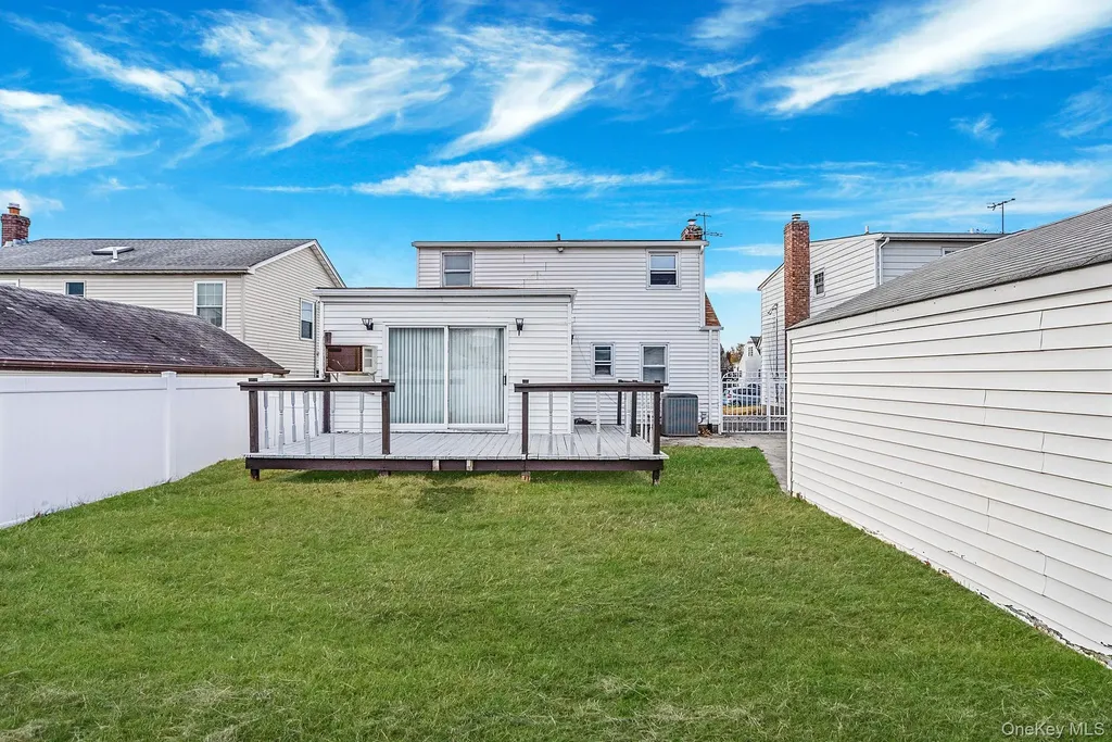 18 Jasper Street S Valley Stream NY 11580