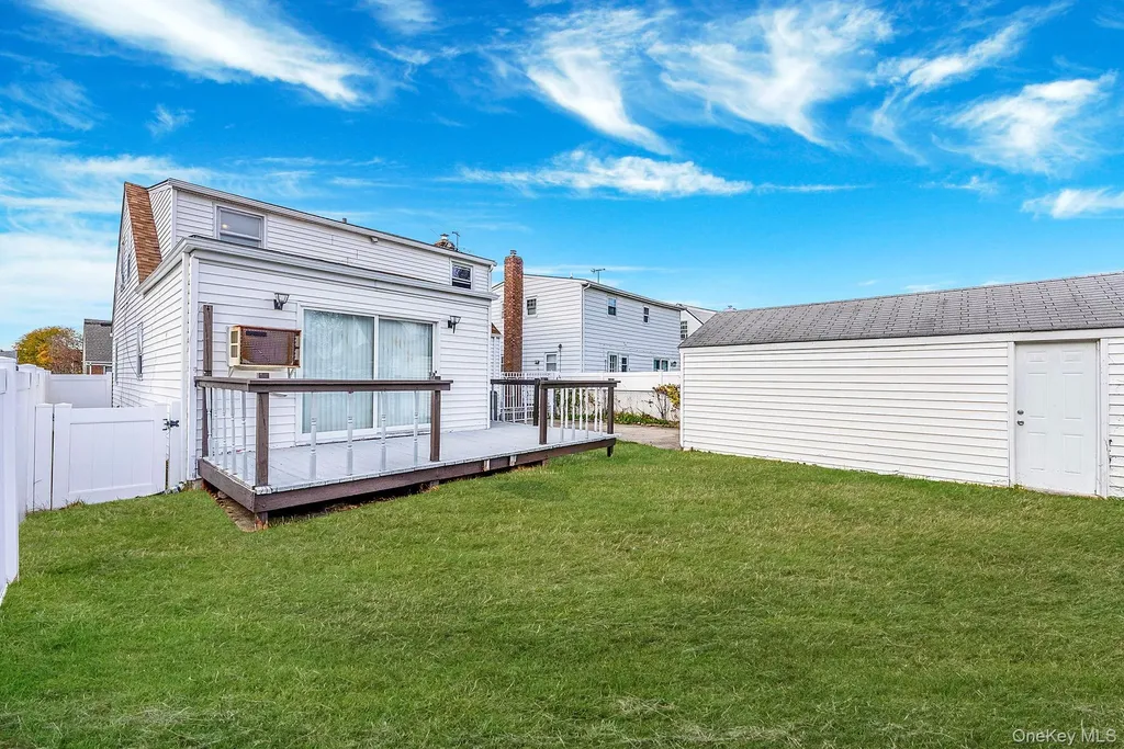 18 Jasper Street S Valley Stream NY 11580