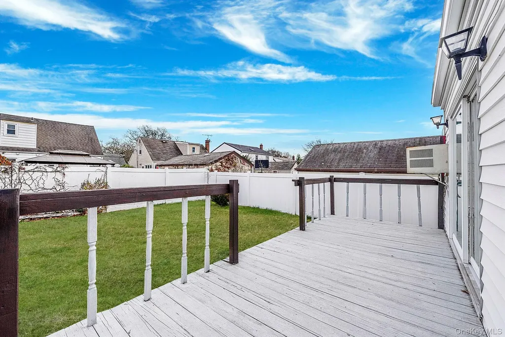 18 Jasper Street S Valley Stream NY 11580