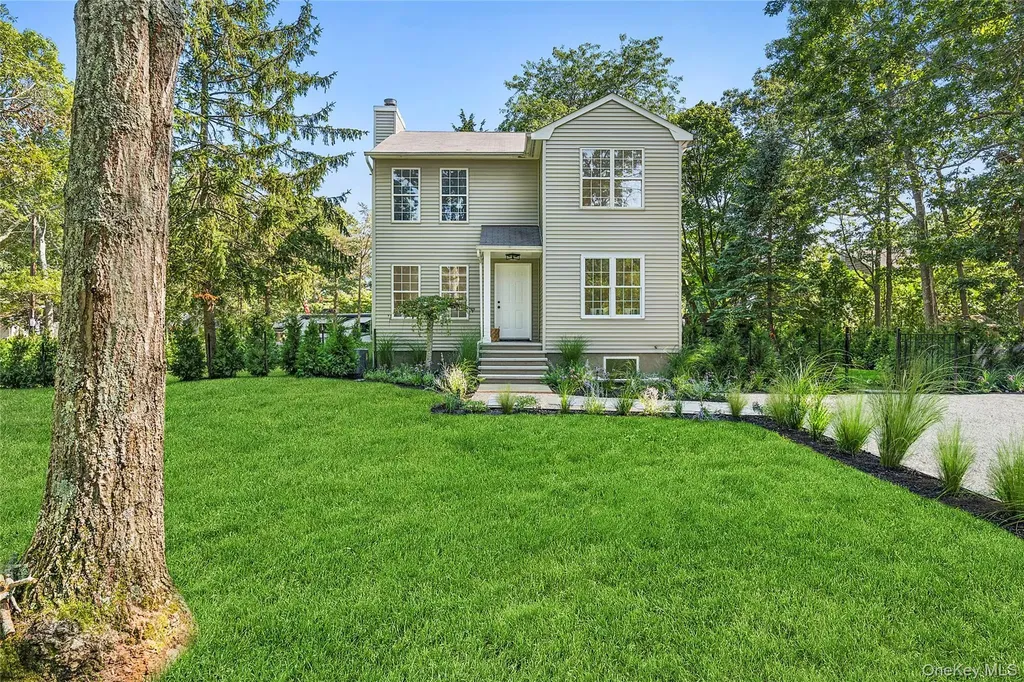13 Shore Road Hampton Bays NY 11946