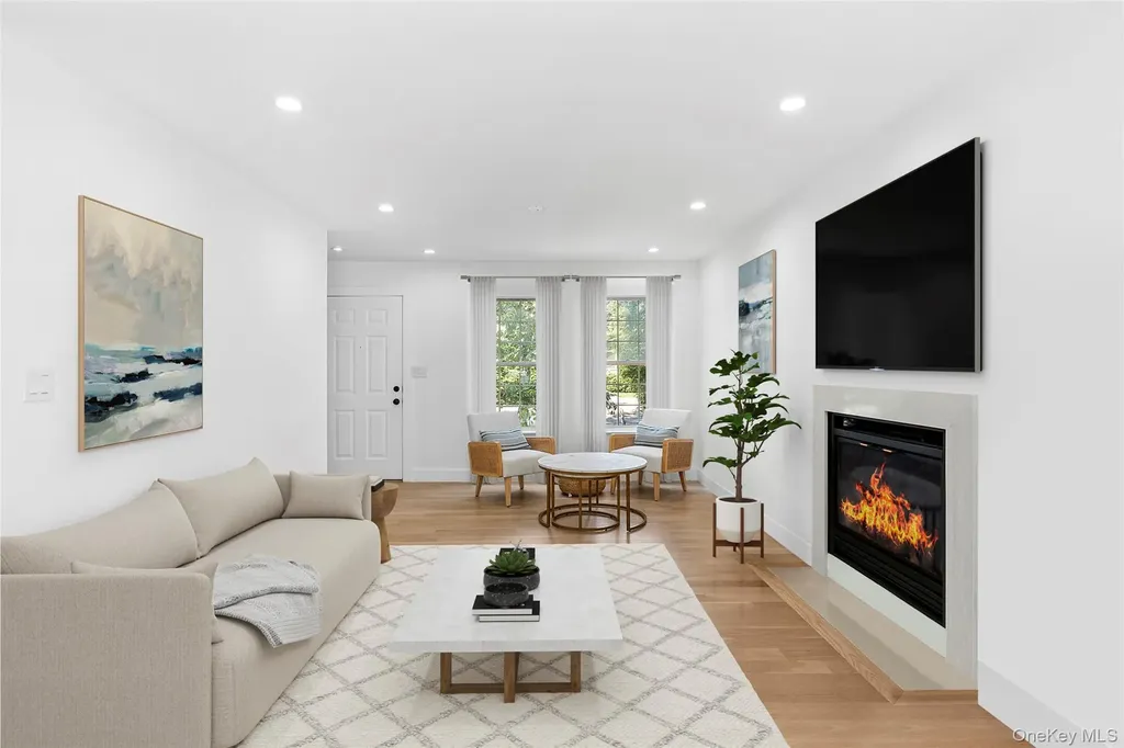 13 Shore Road Hampton Bays NY 11946