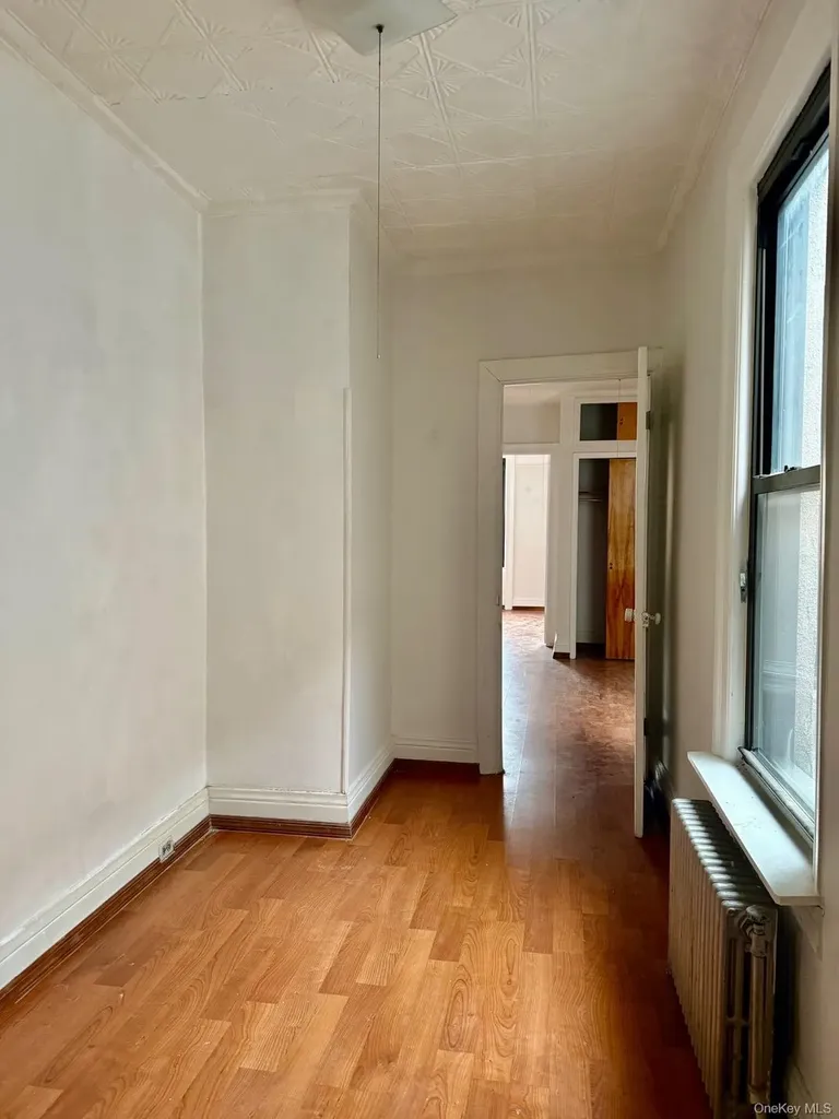 2052 Gates Avenue Ridgewood NY 11385