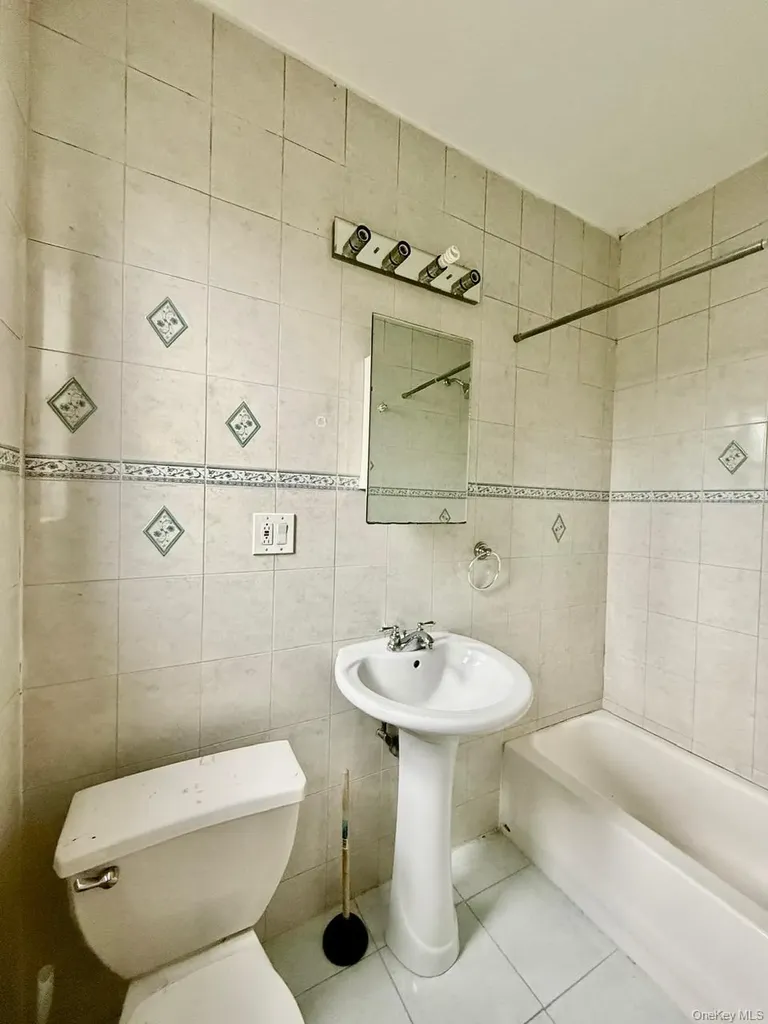 2052 Gates Avenue Ridgewood NY 11385