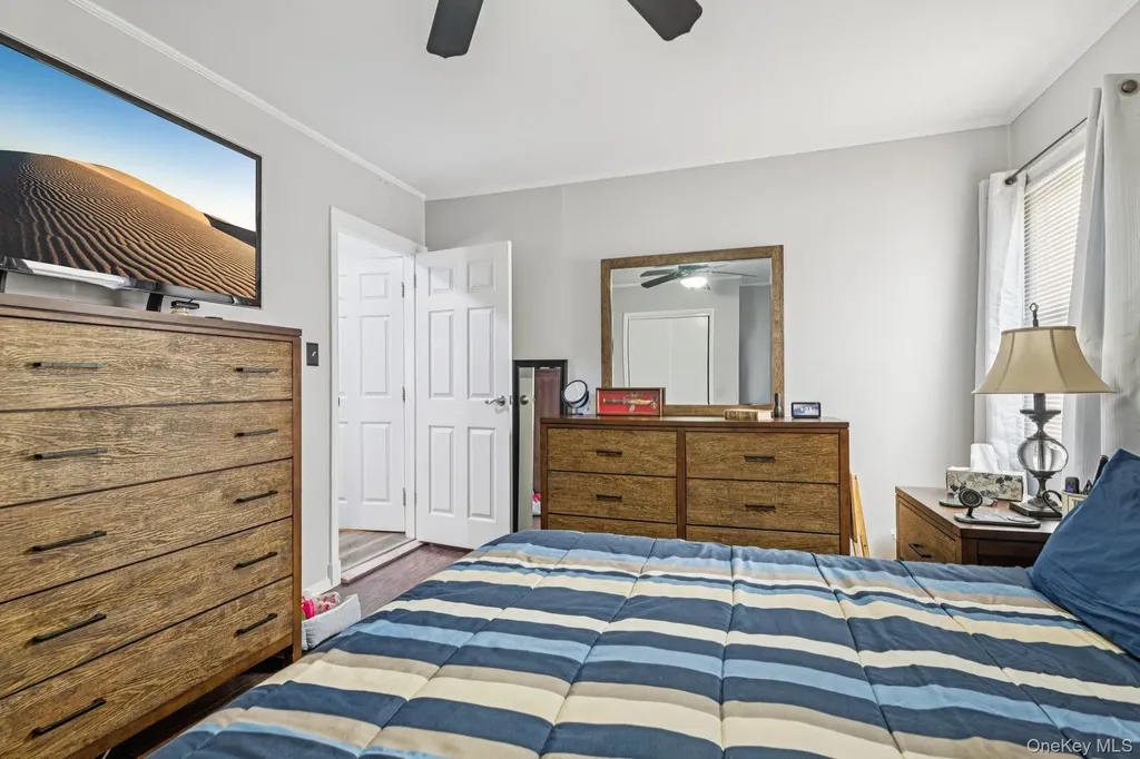 466 Jefferson Place Mineola NY 11501