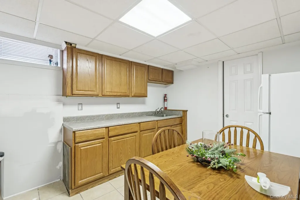 466 Jefferson Place Mineola NY 11501