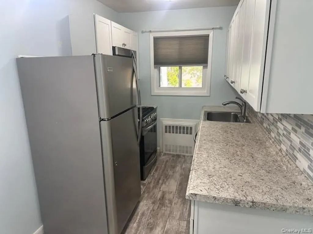 141 Edmunton Drive North Babylon NY 11703