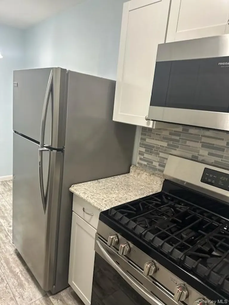 141 Edmunton Drive North Babylon NY 11703