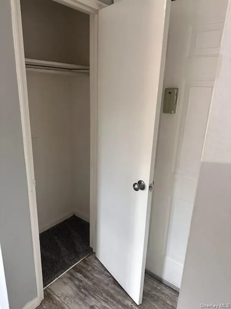 141 Edmunton Drive North Babylon NY 11703
