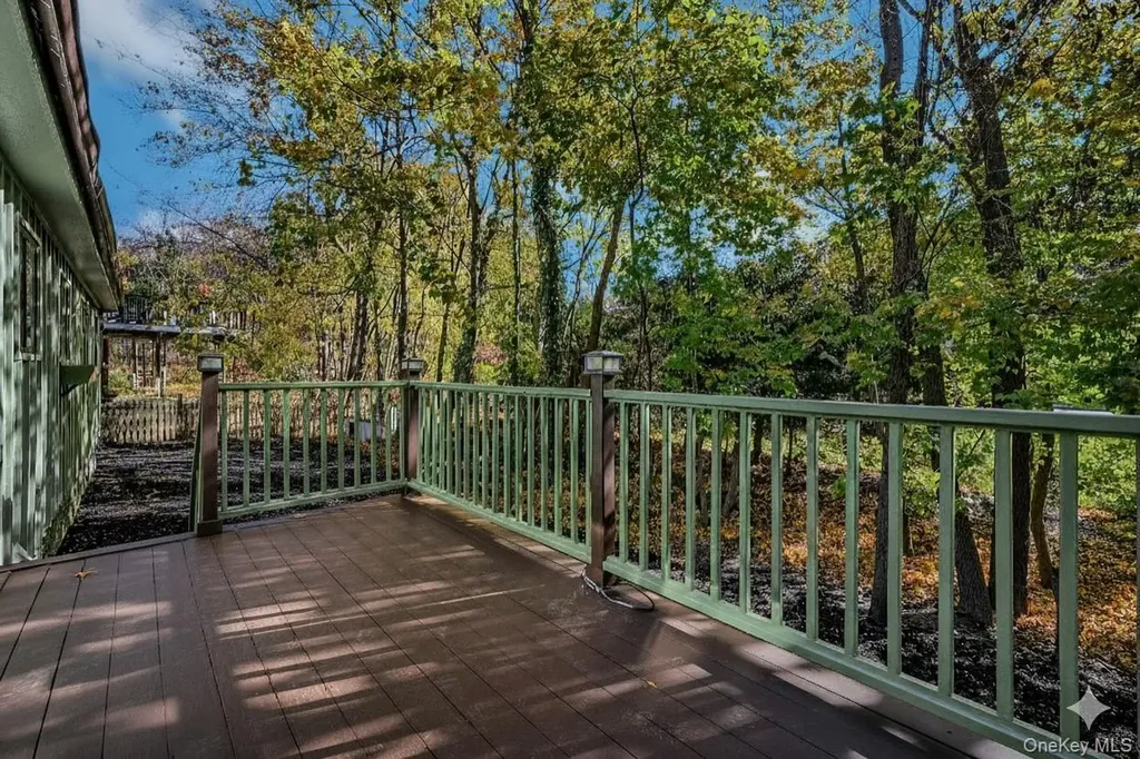 22 Highridge Drive Huntington NY 11743