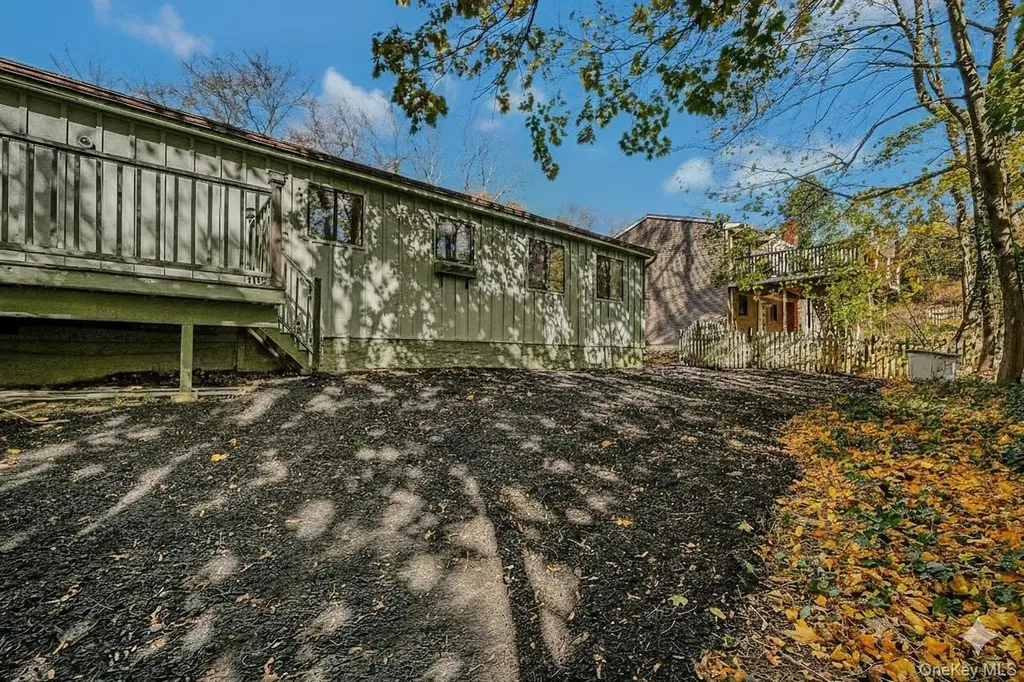 22 Highridge Drive Huntington NY 11743