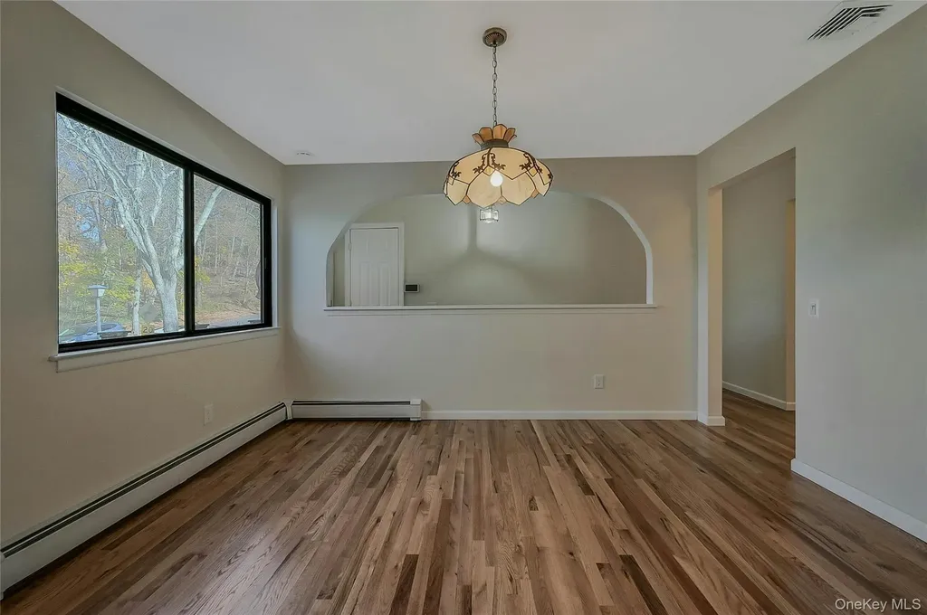22 Highridge Drive Huntington NY 11743