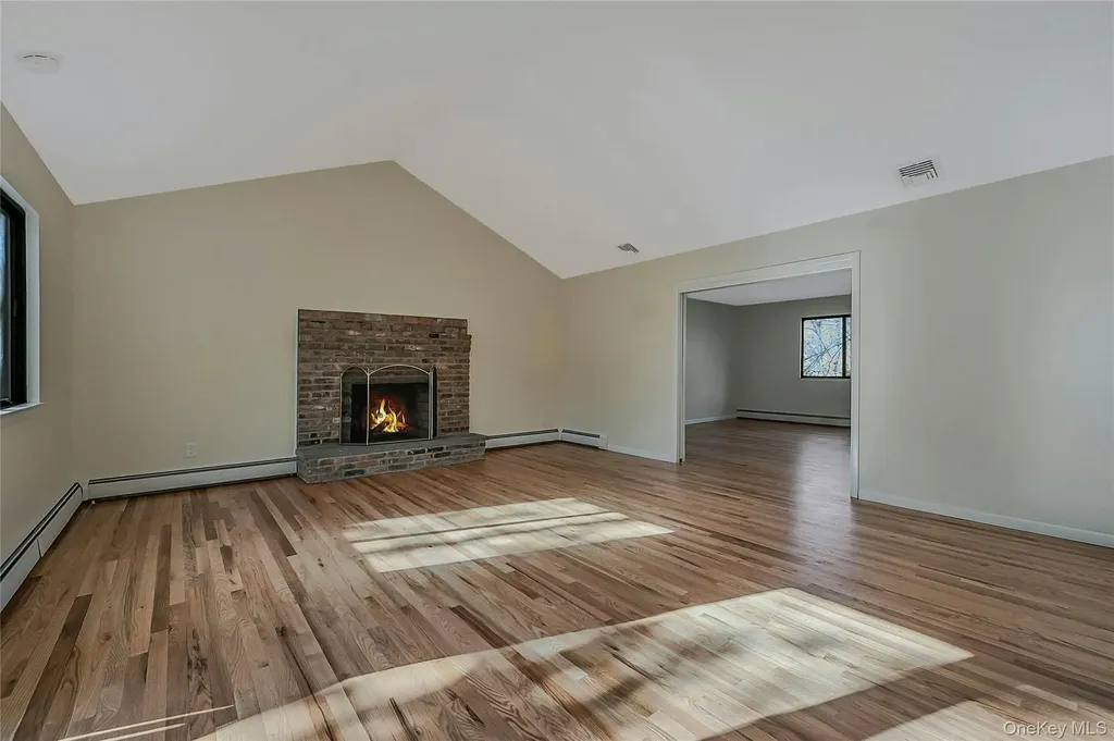 22 Highridge Drive Huntington NY 11743