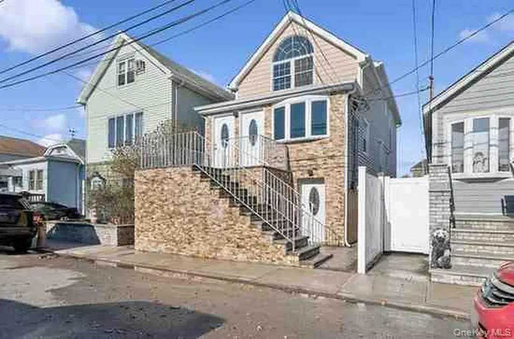 10223 164th Drive Howard Beach NY 11414