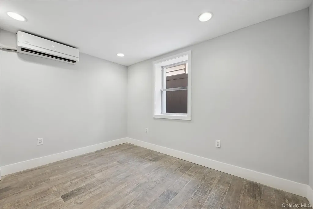 10223 164th Drive Howard Beach NY 11414