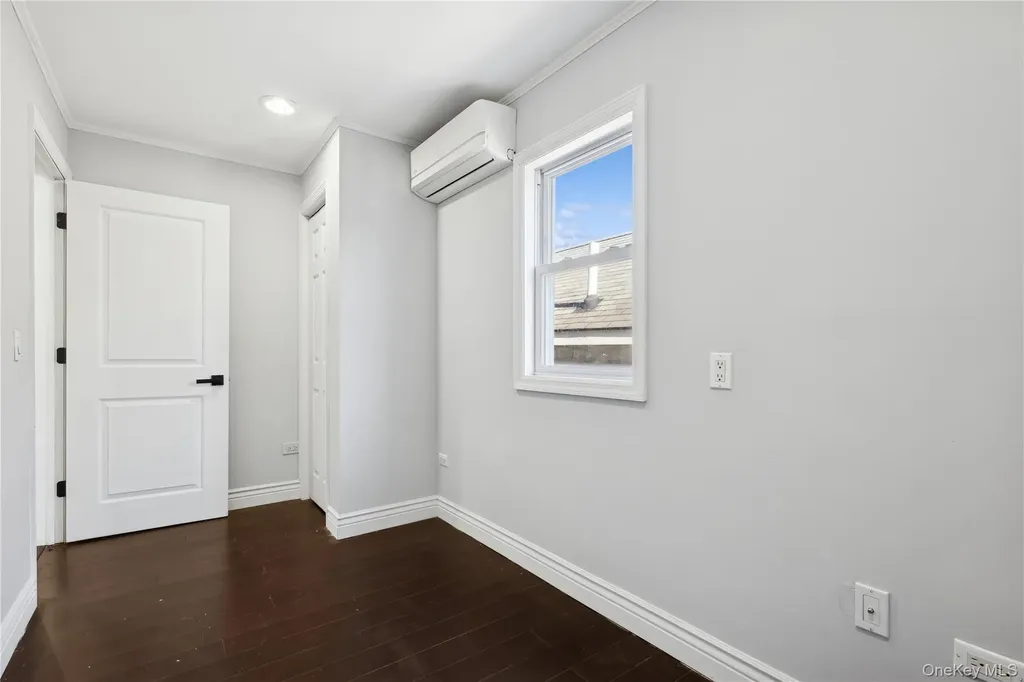 10223 164th Drive Howard Beach NY 11414