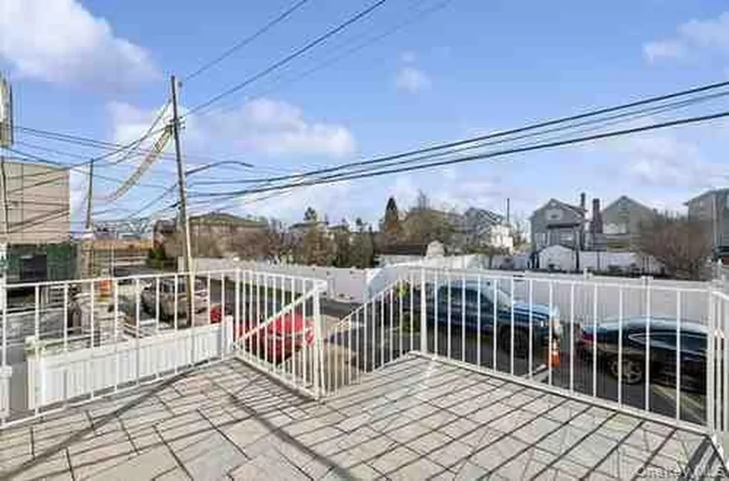 10223 164th Drive Howard Beach NY 11414