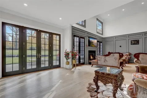 119 Wheatley Road Old Westbury NY 11568